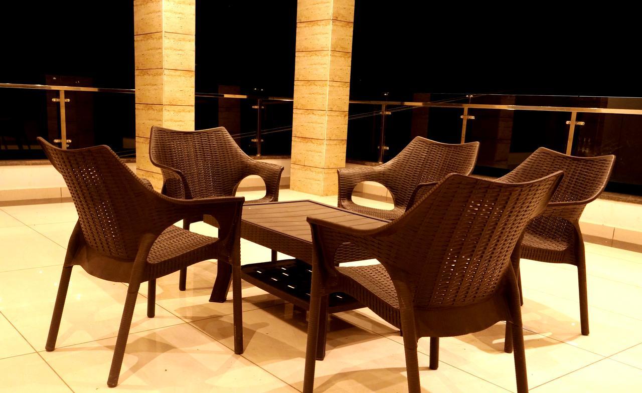Hotel Trance Ganga Tapovan Zewnętrze zdjęcie